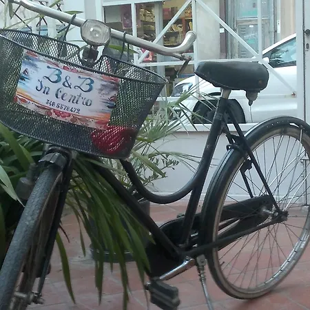 In Centro 3* 圣贝内代托-德尔特龙托